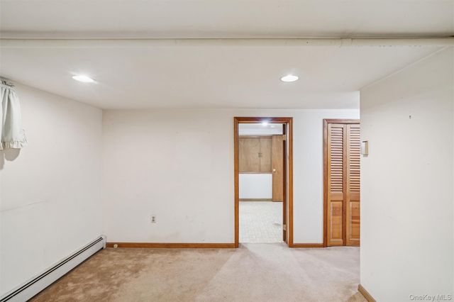 41 Goldenrod Avenue, Franklin Square, NY 11010