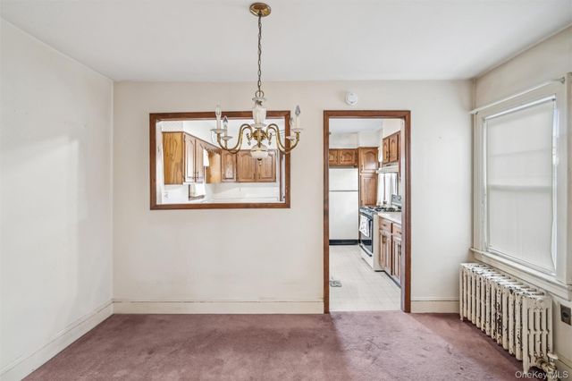 41 Goldenrod Avenue, Franklin Square, NY 11010