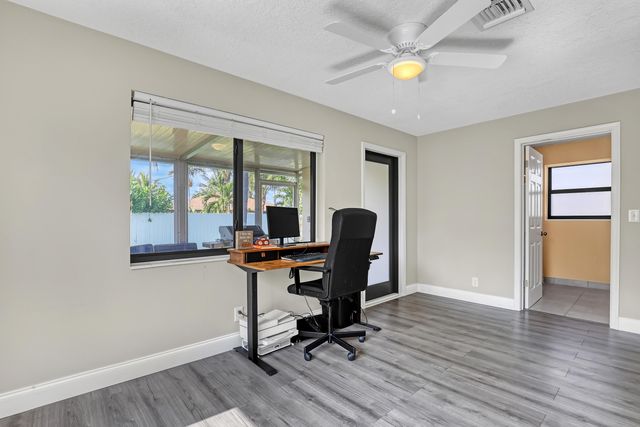 1210 Skylark Lane, Lantana, FL 33462