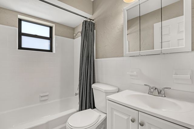 1210 Skylark Lane, Lantana, FL 33462