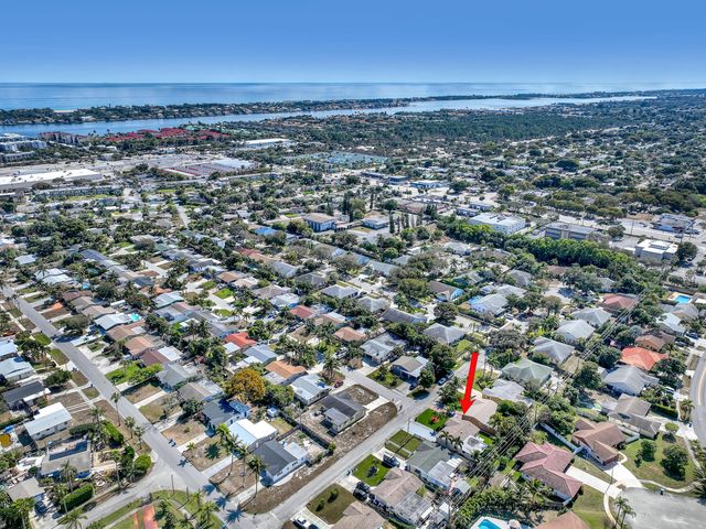 1210 Skylark Lane, Lantana, FL 33462