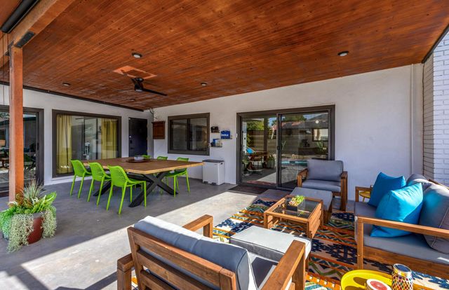 2155 E Nicola Road, Palm Springs, CA 92262