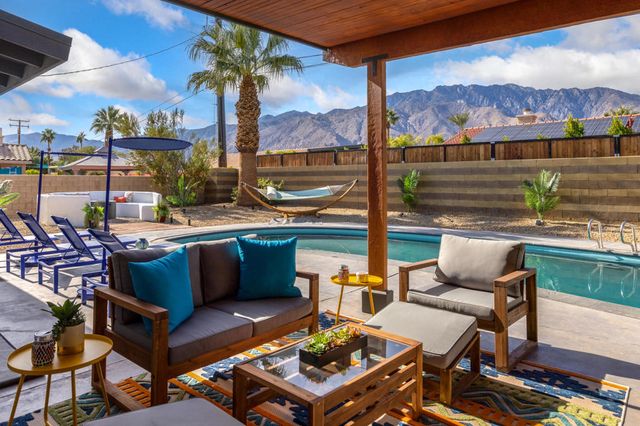 2155 E Nicola Road, Palm Springs, CA 92262