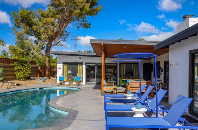 2155 E Nicola Road, Palm Springs, CA 92262