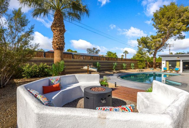 2155 E Nicola Road, Palm Springs, CA 92262