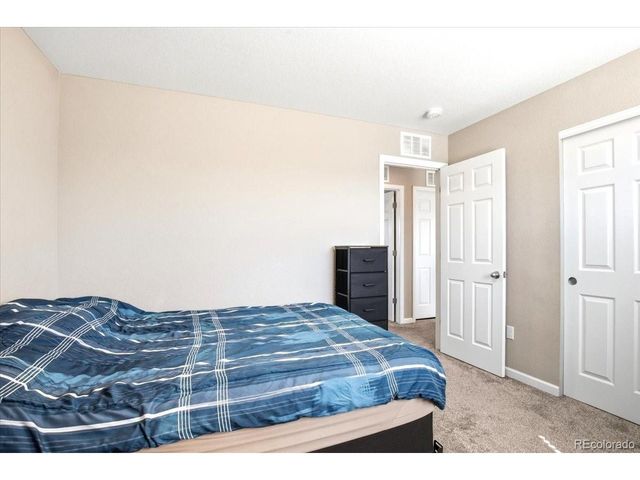 25562 E Bayaud Pl, Aurora, CO 80018