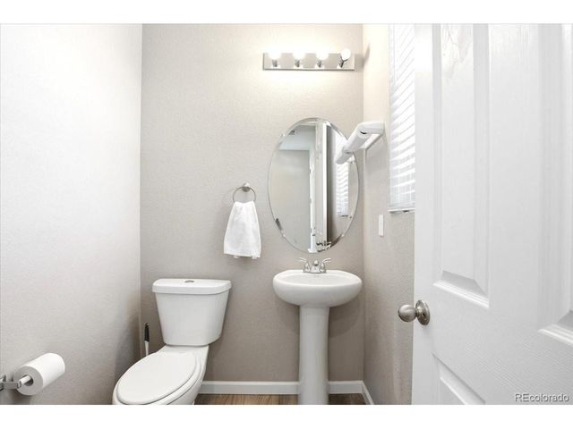 25562 E Bayaud Pl, Aurora, CO 80018