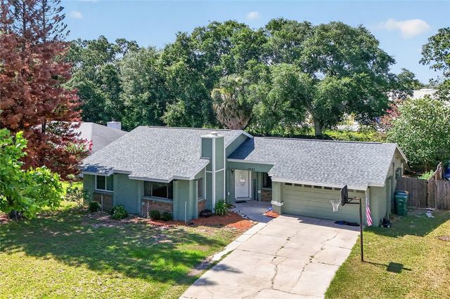 3303 FOXBORO COURT, Mount Dora, FL 32757