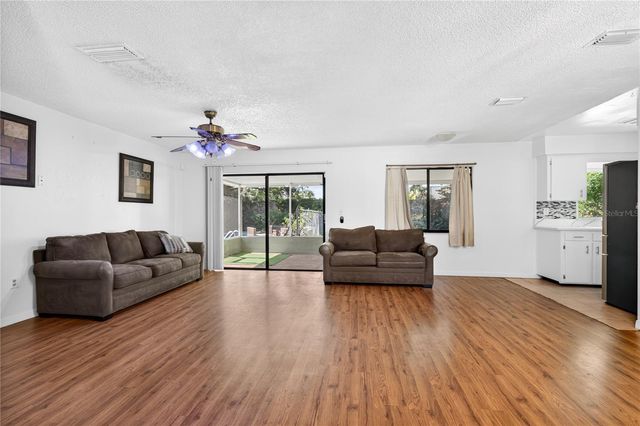 3303 FOXBORO COURT, Mount Dora, FL 32757