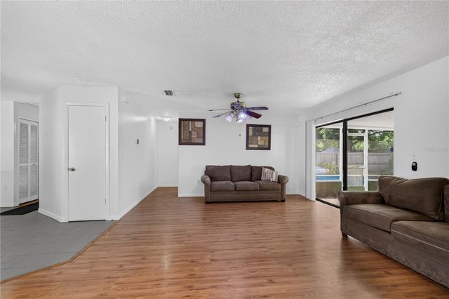 3303 FOXBORO COURT, Mount Dora, FL 32757