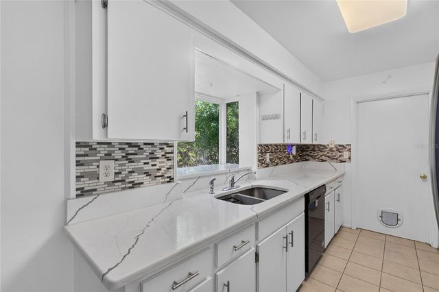 3303 FOXBORO COURT, Mount Dora, FL 32757