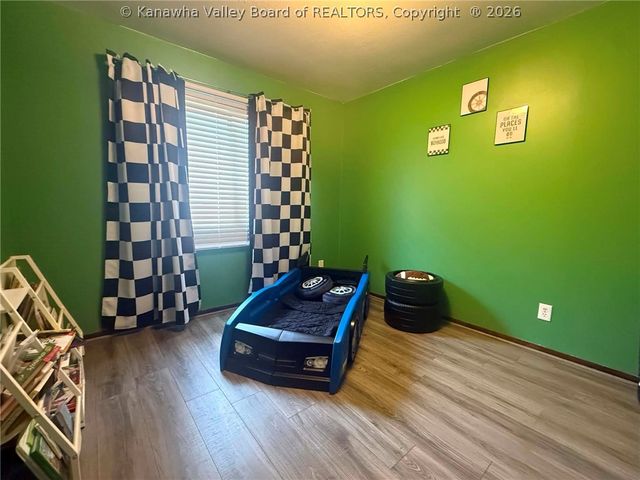 1102 Thorne Road, Charleston, WV 25303