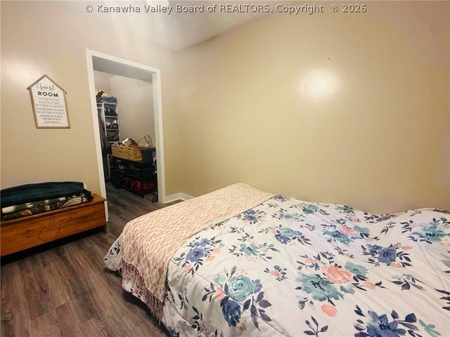 1102 Thorne Road, Charleston, WV 25303