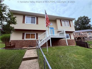1102 Thorne Road, Charleston, WV 25303