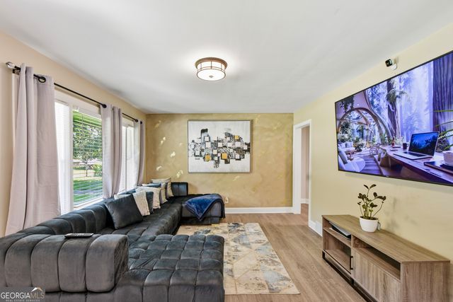 2805 Long Way, Decatur, GA 30032