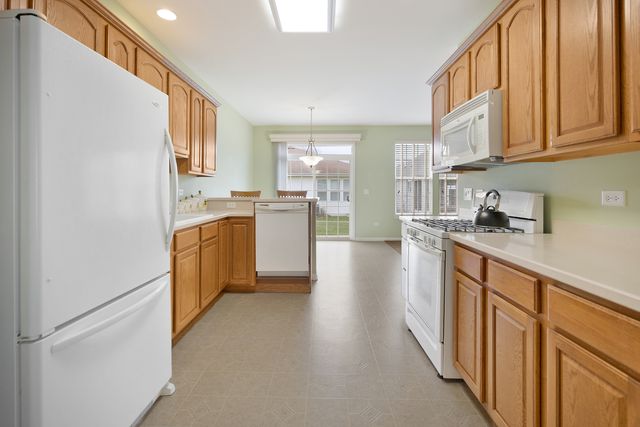 3707 Idlewild Lane, Naperville, IL 60564