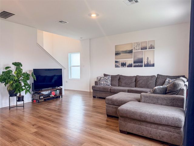 400 Canley LOOP, Hutto, TX 78634