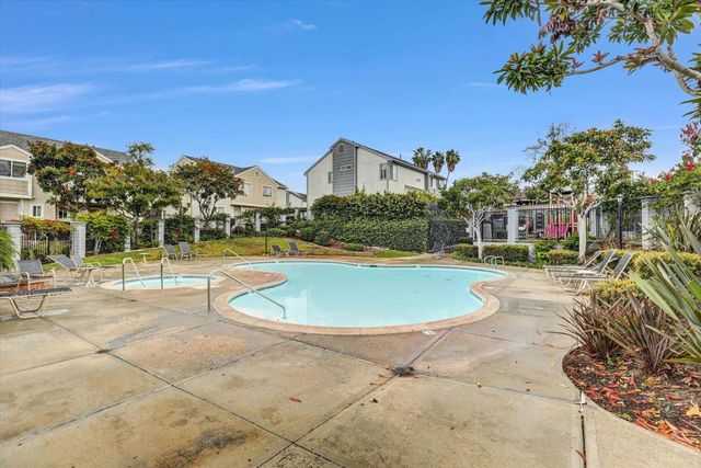 2102 Kings View Circle, Spring Valley, CA 91977