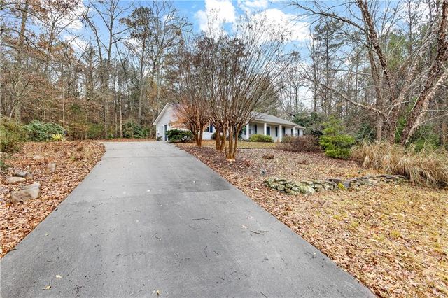 3957 Tommy Lee Cook Road, Newnan, GA 30263