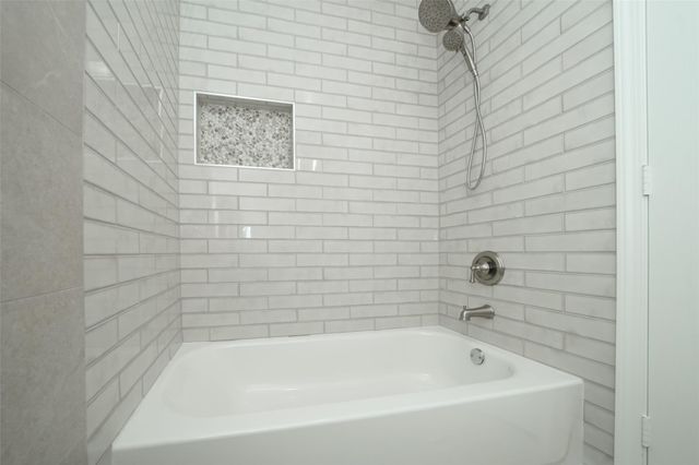 9607 Rumbling Wood Lane, Houston, TX 77086