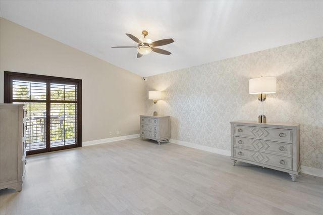 18435 NW 10th Street, Pembroke Pines, FL 33029