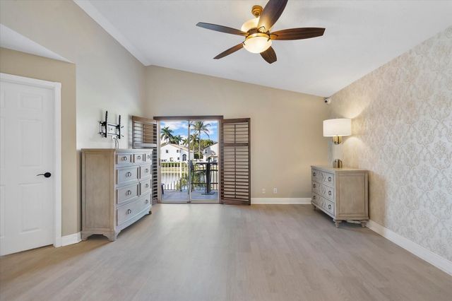 18435 NW 10th Street, Pembroke Pines, FL 33029