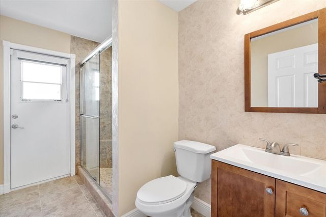 18435 NW 10th Street, Pembroke Pines, FL 33029