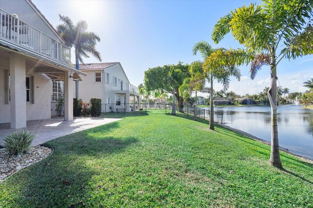 18435 NW 10th Street, Pembroke Pines, FL 33029