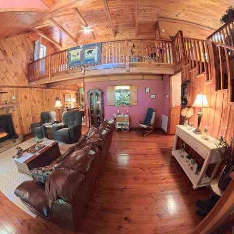 195 Kennedy Lane, Whitley City, KY 42653