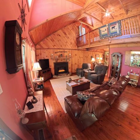 195 Kennedy Lane, Whitley City, KY 42653