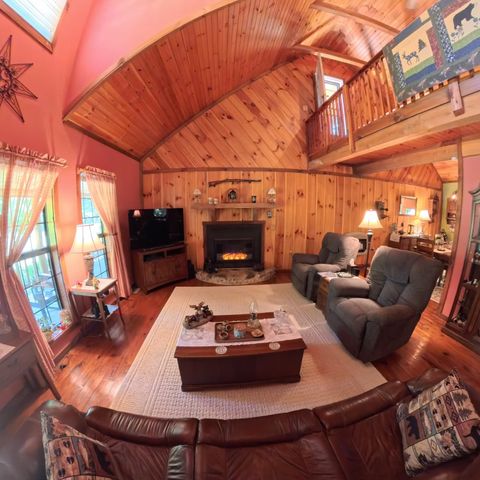 195 Kennedy Lane, Whitley City, KY 42653