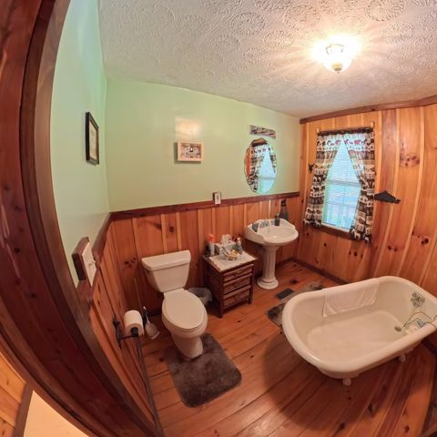 195 Kennedy Lane, Whitley City, KY 42653