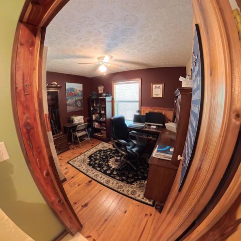 195 Kennedy Lane, Whitley City, KY 42653