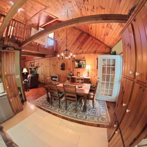 195 Kennedy Lane, Whitley City, KY 42653