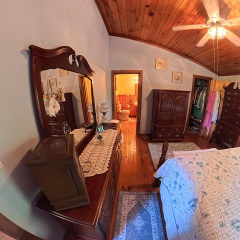 195 Kennedy Lane, Whitley City, KY 42653
