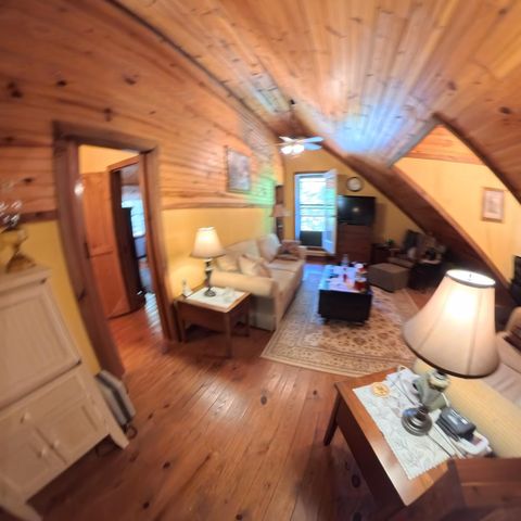 195 Kennedy Lane, Whitley City, KY 42653