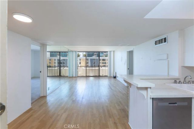 1750 E Ocean 501, Long Beach, CA 90802