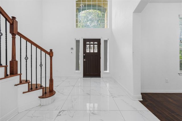 4372 Barchetta DR, Round Rock, TX 78665