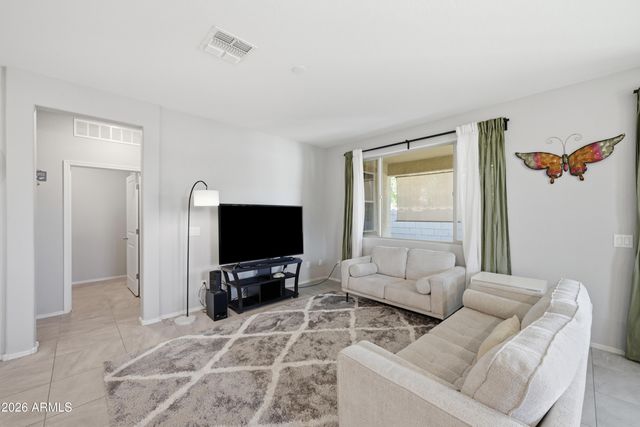 59 E LIBERTY Lane, Gilbert, AZ 85296
