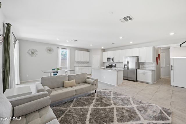 59 E LIBERTY Lane, Gilbert, AZ 85296