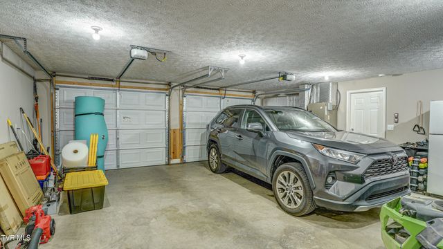 3920 Thornton Drive, Kingsport, TN 37664