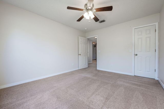 6562 Bellingham Street, Navarre, FL 32566