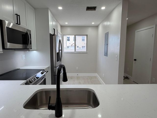 6631 Winfield Boulevard 2-6, Margate, FL 33063