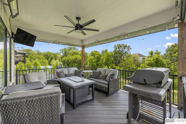 17803 Binney Street, Omaha, NE 68116