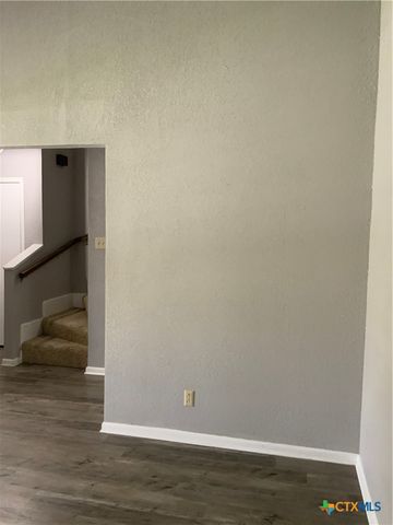 1402 Dallas Street, Killeen, TX 76541