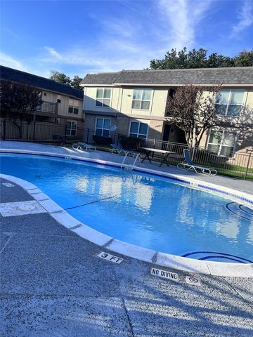 10749 E Northwest Highway, Dallas, TX 75238