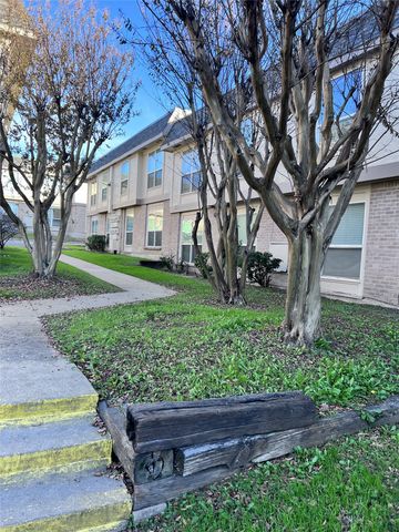 10749 E Northwest Highway, Dallas, TX 75238