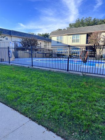 10749 E Northwest Highway, Dallas, TX 75238