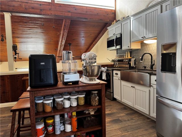 202 W Roberts Ave, Port Aransas, TX 78373