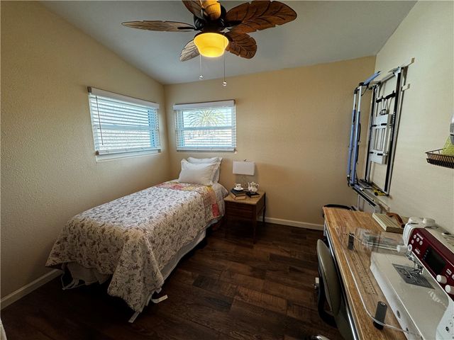 202 W Roberts Ave, Port Aransas, TX 78373